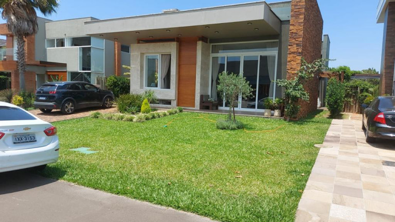Imagem Casa com 4 Quartos à Venda, 250 m² em Atlântida Sul - Capao Da Canoa