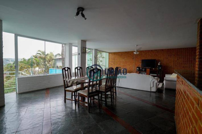 Imagem Casa com 4 Quartos à Venda, 419 m² em Maria Paula - Niterói