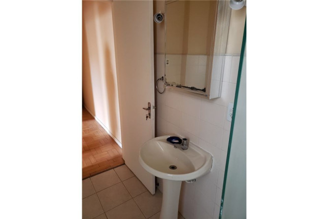 Imagem Imóvel com 2 Quartos à Venda,  em Auxiliadora - Porto Alegre