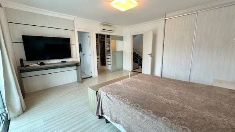 Imagem Casa com 3 Quartos à Venda, 400 m² em Nações - Balneário Camboriú
