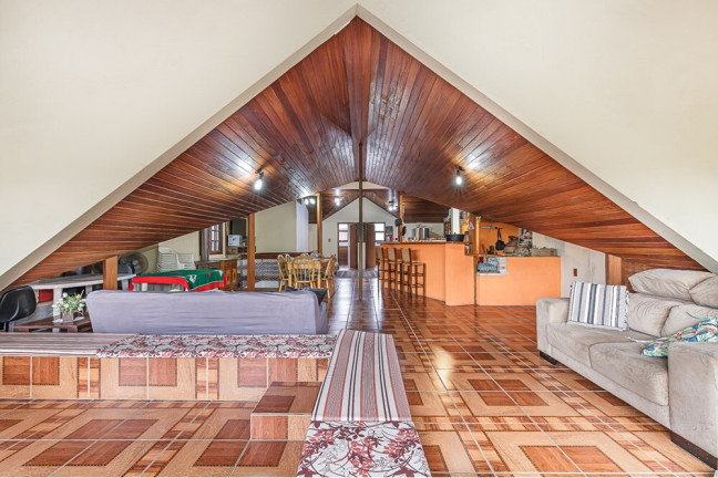 Imagem Casa com 5 Quartos à Venda, 330 m² em Vila Ipiranga - Porto Alegre Imagem Casa com 5 Quartos à Venda, 330 m² em Vila Ipiranga - Porto Alegre