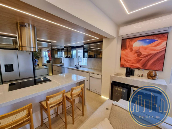 Imagem Apartamento com 4 Quartos para Temporada,  em Centro - Balneário Camboriú