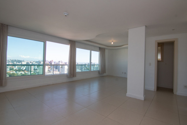 Imagem Apartamento com 3 Quartos à Venda, 123 m² em Petrópolis - Porto Alegre Imagem Apartamento com 3 Quartos à Venda, 123 m² em Petrópolis - Porto Alegre