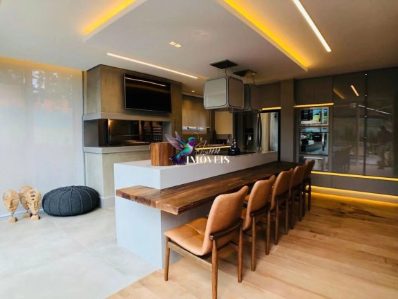 Imagem Casa com 5 Quartos à Venda, 567 m² em Centro - Gramado Imagem Casa com 5 Quartos à Venda, 567 m² em Centro - Gramado