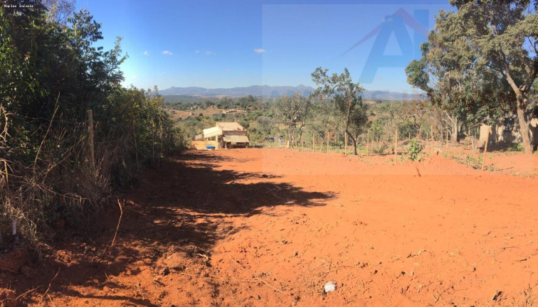 Imagem Terreno à Venda, 300 m² em Tiradentes - Mateus Leme