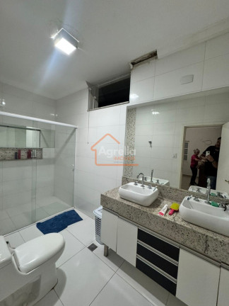 Imagem Casa com 3 Quartos à Venda, 217 m² em Jardim Jacira - Mogi Guaçu Imagem Casa com 3 Quartos à Venda, 217 m² em Jardim Jacira - Mogi Guaçu