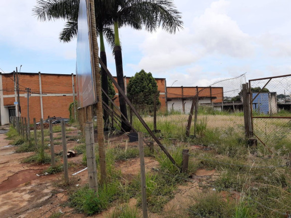 Imagem Terreno à Venda, 1.915 m² em Nossa Senhora Aparecida - Uberlândia Imagem Terreno à Venda, 1.915 m² em Nossa Senhora Aparecida - Uberlândia