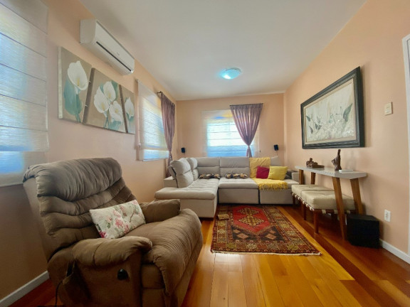 Imagem Casa com 4 Quartos à Venda, 236 m² em Capoeiras - Florianópolis