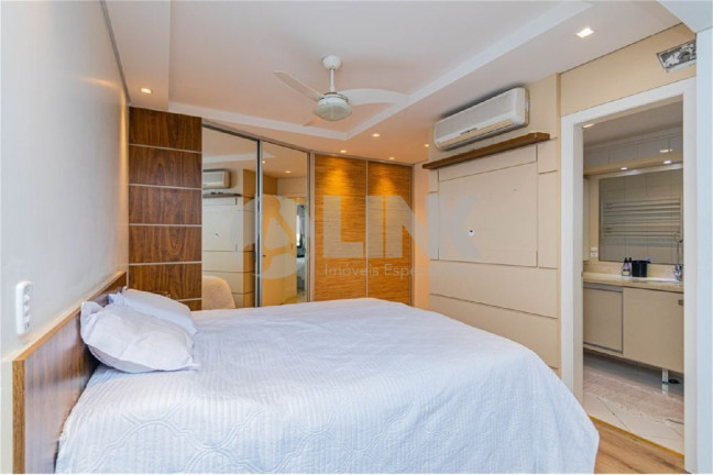 Imagem Apartamento com 3 Quartos à Venda, 126 m² em Menino Deus - Porto Alegre Imagem Apartamento com 3 Quartos à Venda, 126 m² em Menino Deus - Porto Alegre