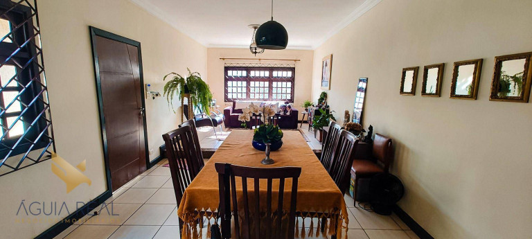 Imagem Casa com 3 Quartos à Venda, 174 m² em Jardim São Lourenço - Campo Grande Imagem Casa com 3 Quartos à Venda, 174 m² em Jardim São Lourenço - Campo Grande