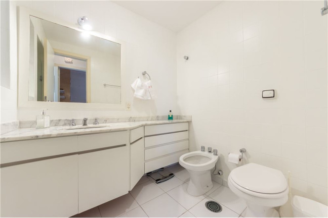 Imagem Imóvel com 3 Quartos à Venda,  em Itaim Bibi - São Paulo