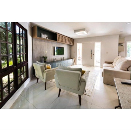 Imagem Casa com 3 Quartos à Venda, 350 m² em Taquaras - Balneário Camboriú