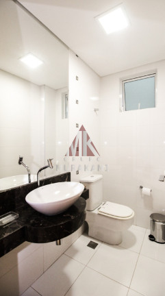 Imagem Imóvel com 4 Quartos à Venda, 270 m² em Zona 01 - Maringá Imagem Imóvel com 4 Quartos à Venda, 270 m² em Zona 01 - Maringá