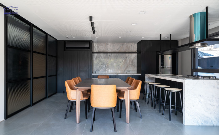 Imagem Imóvel com 1 Quarto à Venda, 62 m² em Menino Deus - Porto Alegre Imagem Imóvel com 1 Quarto à Venda, 62 m² em Menino Deus - Porto Alegre