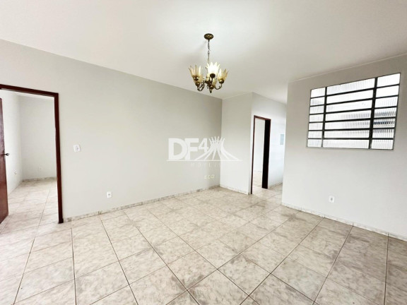 Imagem Casa com 3 Quartos para Alugar, 180 m² em Taguatinga Norte (taguatinga) - Brasília Imagem Casa com 3 Quartos para Alugar, 180 m² em Taguatinga Norte (taguatinga) - Brasília