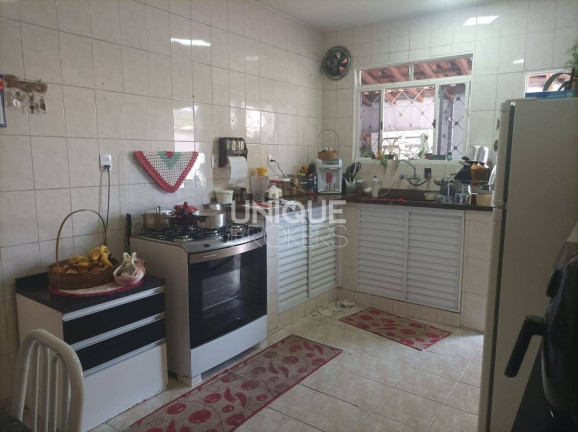 Imagem Casa com 3 Quartos à Venda, 232 m² em Vila Santana I - Jundiaí Imagem Casa com 3 Quartos à Venda, 232 m² em Vila Santana I - Jundiaí