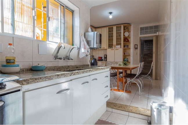 Imagem Casa com 4 Quartos à Venda, em Penha De França - São Paulo Imagem Casa com 4 Quartos à Venda, em Penha De França - São Paulo