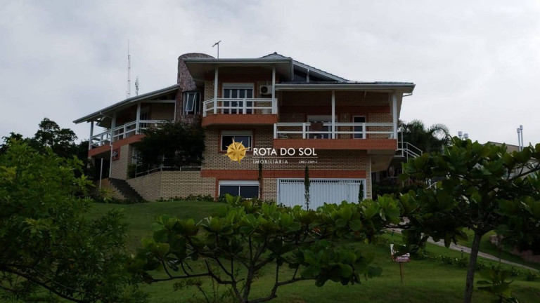 Imagem Casa de Condomínio com 4 Quartos à Venda, 323 m² em Centro - Bombinhas Imagem Casa de Condomínio com 4 Quartos à Venda, 323 m² em Centro - Bombinhas