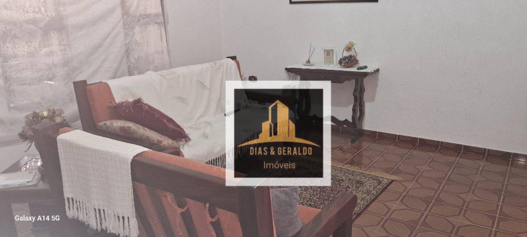 Imagem Casa com 2 Quartos à Venda, 200 m² em Conjunto Residencial Trinta E Um De Março - São José Dos Campos Imagem Casa com 2 Quartos à Venda, 200 m² em Conjunto Residencial Trinta E Um De Março - São José Dos Campos