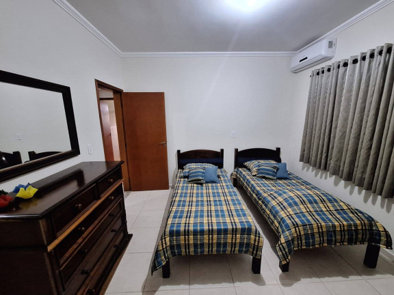Imagem Casa com 3 Quartos à Venda, 537 m² em Parque Balneário Oasis - Peruíbe Imagem Casa com 3 Quartos à Venda, 537 m² em Parque Balneário Oasis - Peruíbe