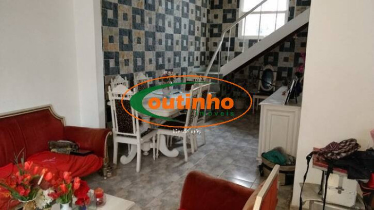 Imagem Casa com 4 Quartos à Venda, 192 m² em Vila Isabel - Rio De Janeiro Imagem Casa com 4 Quartos à Venda, 192 m² em Vila Isabel - Rio De Janeiro