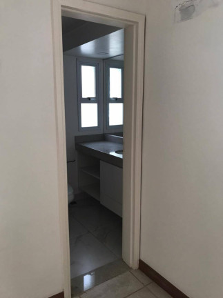 Imagem Casa com 4 Quartos para Alugar, 327 m² em Alphaville - Santana De Parnaíba