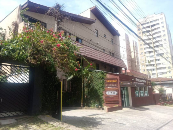 Imóvel Comercial à Venda, 800 m² em Vila Izabel - Curitiba