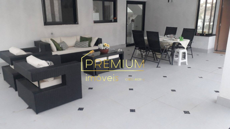 Imagem Casa com 5 Quartos à Venda, 420 m² em Medeiros - Jundiaí Imagem Casa com 5 Quartos à Venda, 420 m² em Medeiros - Jundiaí