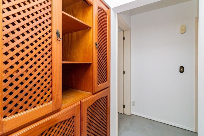 Imagem Apartamento com 3 Quartos à Venda, 110 m² em Três Figueiras - Porto Alegre Imagem Apartamento com 3 Quartos à Venda, 110 m² em Três Figueiras - Porto Alegre
