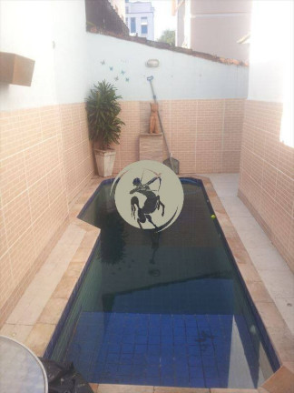 Casa com 3 Quartos à Venda, 150 m² em Embare - Santos