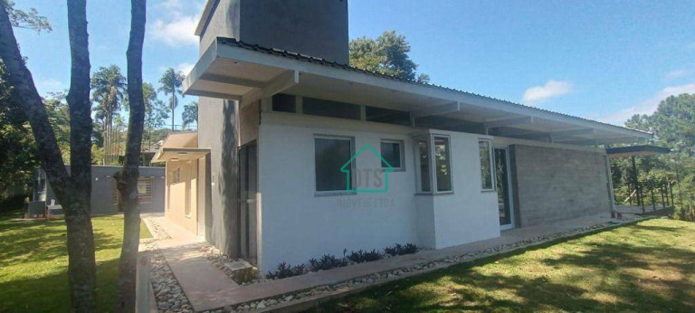 Imagem Casa com 3 Quartos à Venda, 257 m² em Jardim Itatiaia - Embu Das Artes