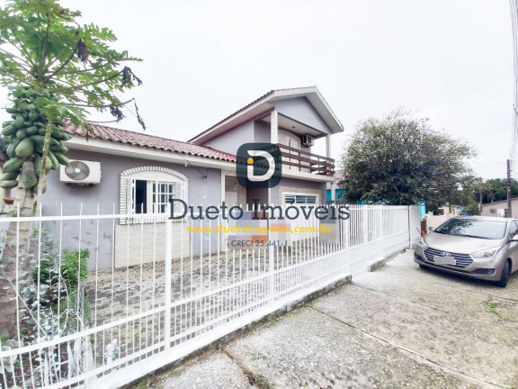 Imagem Casa com 5 Quartos à Venda, 212 m² em Camobi - Santa Maria