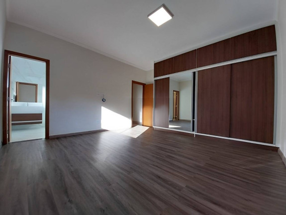 Imagem Casa com 4 Quartos à Venda, 476 m² em São Paulo Imagem Casa com 4 Quartos à Venda, 476 m² em São Paulo