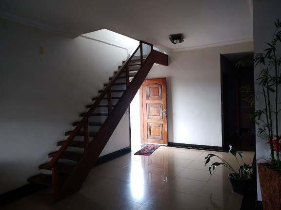 Imagem Casa com 7 Quartos à Venda, 280 m² em Nacional - Contagem Imagem Casa com 7 Quartos à Venda, 280 m² em Nacional - Contagem