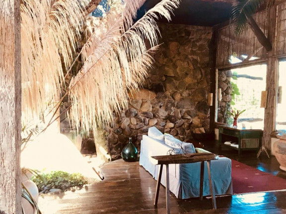 Imagem Casa com 5 Quartos à Venda, 900 m² em Centro - Ilhabela Imagem Casa com 5 Quartos à Venda, 900 m² em Centro - Ilhabela