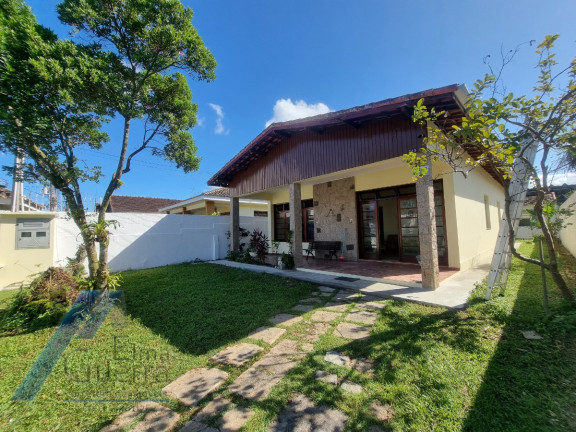 Imagem Casa com 3 Quartos à Venda, 168 m² em Centro - Ubatuba Imagem Casa com 3 Quartos à Venda, 168 m² em Centro - Ubatuba