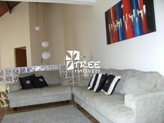 Imagem Casa com 3 Quartos à Venda, 262 m² em Condomínio Arujá Country Club - Arujá Imagem Casa com 3 Quartos à Venda, 262 m² em Condomínio Arujá Country Club - Arujá