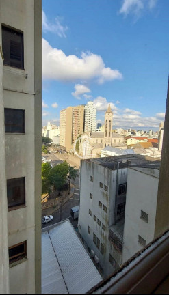 Sala Comercial à Venda, 25 m² em Madureira - Caxias Do Sul