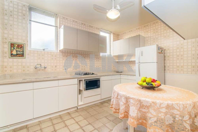 Imagem Apartamento com 2 Quartos à Venda, 75 m² em Mont Serrat - Porto Alegre Imagem Apartamento com 2 Quartos à Venda, 75 m² em Mont Serrat - Porto Alegre