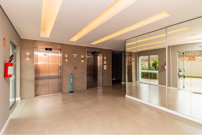 Imagem Apartamento com 2 Quartos à Venda, 62 m² em Navegantes - Porto Alegre Imagem Apartamento com 2 Quartos à Venda, 62 m² em Navegantes - Porto Alegre
