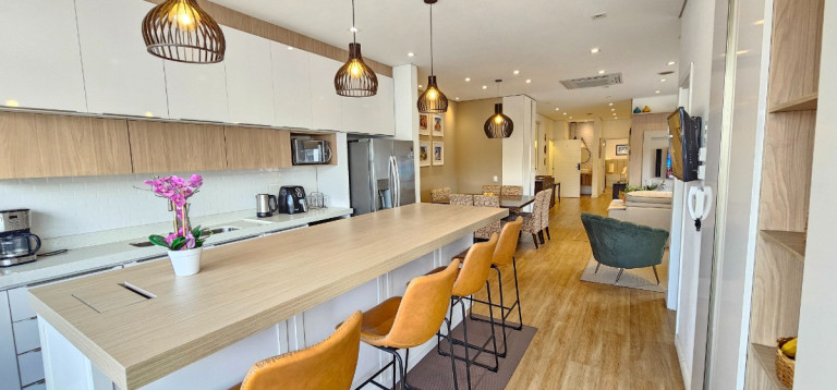 Imagem Casa com 7 Quartos à Venda, 360 m² em Vila Hamburguesa - São Paulo Imagem Casa com 7 Quartos à Venda, 360 m² em Vila Hamburguesa - São Paulo