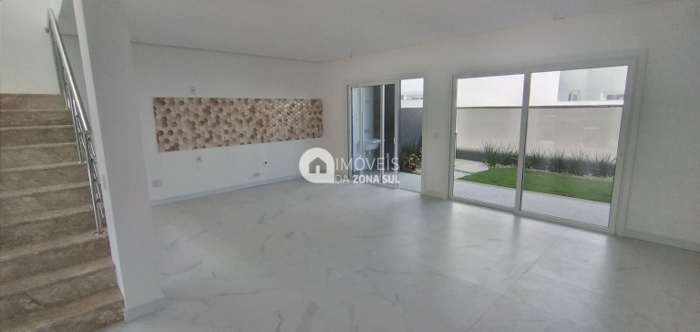 Imagem Casa com 3 Quartos à Venda, 186 m² Imagem Casa com 3 Quartos à Venda, 186 m²