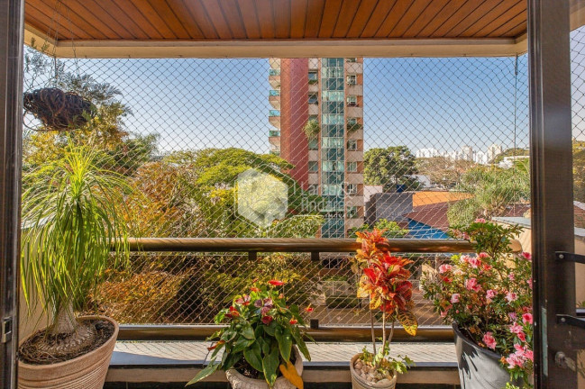 Imagem Apartamento com 4 Quartos à Venda, 200 m² em Moema - São Paulo Imagem Apartamento com 4 Quartos à Venda, 200 m² em Moema - São Paulo