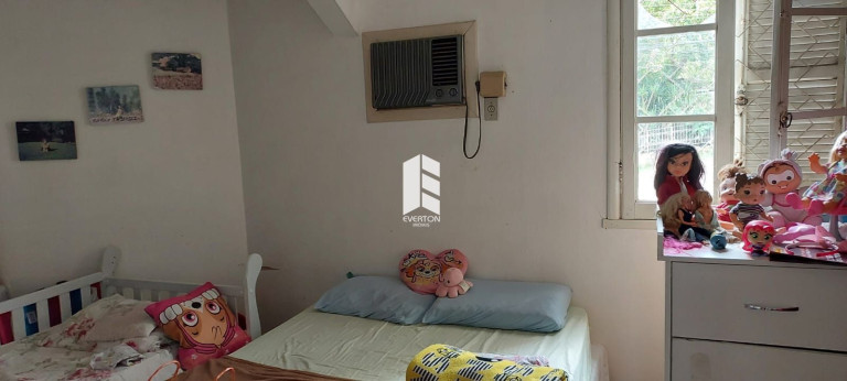 Imagem Casa com 3 Quartos à Venda, em Centro - Santa Maria Imagem Casa com 3 Quartos à Venda, em Centro - Santa Maria