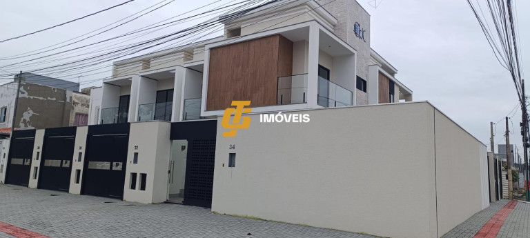 Imagem Sobrado com 2 Quartos à Venda, 72 m² em Santa Regina - Camboriú Imagem Sobrado com 2 Quartos à Venda, 72 m² em Santa Regina - Camboriú