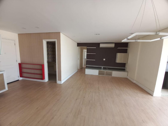 Imagem Imóvel com 3 Quartos à Venda, 127 m² Imagem Imóvel com 3 Quartos à Venda, 127 m²