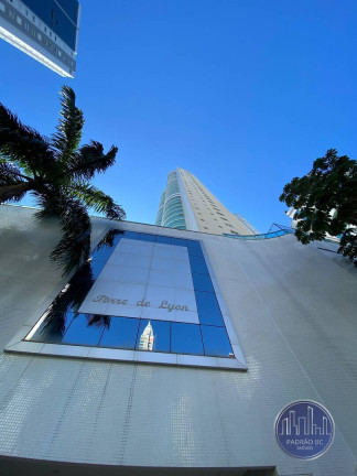 Apartamento com 3 Quartos para Alugar, 139 m² em Pioneiros - Balneário Camboriú