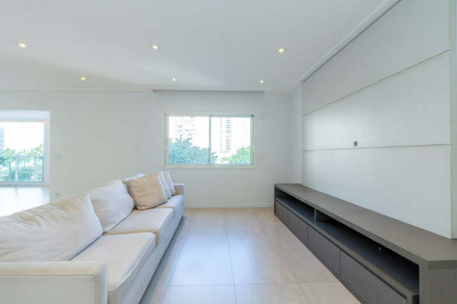 Imagem Apartamento com 3 Quartos à Venda, 235 m² em Vila Nova Conceição - São Paulo