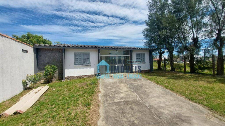 Casa com 4 Quartos à Venda, 450 m² em Centro - Balneário Pinhal