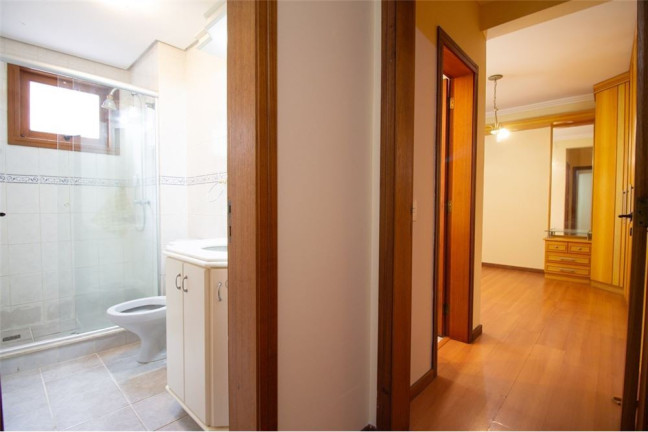 Imagem Imóvel com 3 Quartos à Venda, 157 m² em Menino Deus - Porto Alegre Imagem Imóvel com 3 Quartos à Venda, 157 m² em Menino Deus - Porto Alegre